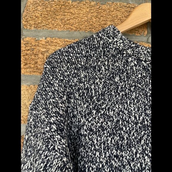 Aritzia Community Wool Blend  Sweater medium - Picture 2 of 7